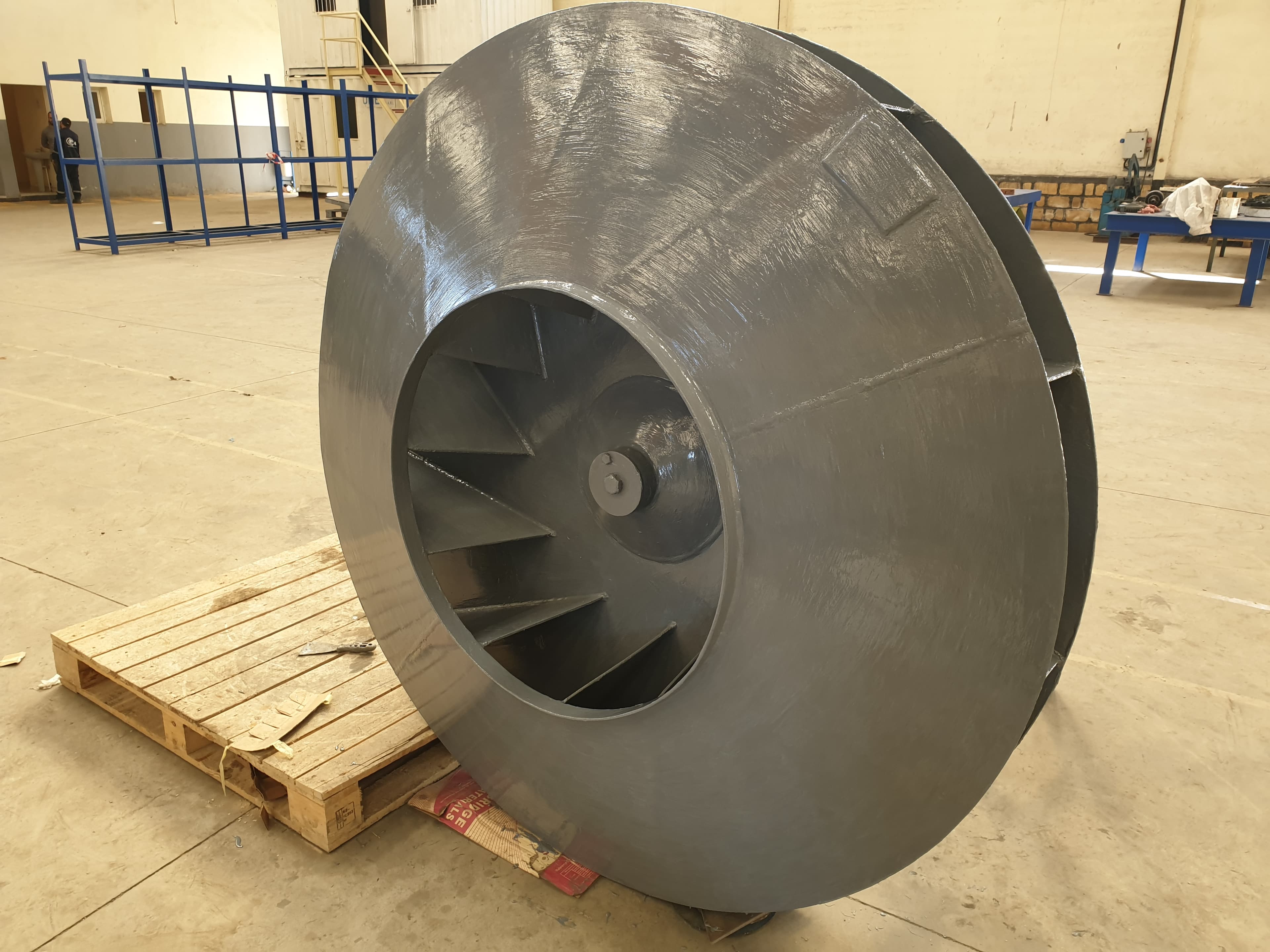 Protection contre l'attaque chimique et l'erosion d'un ventilateur d'extraction de gaz - après