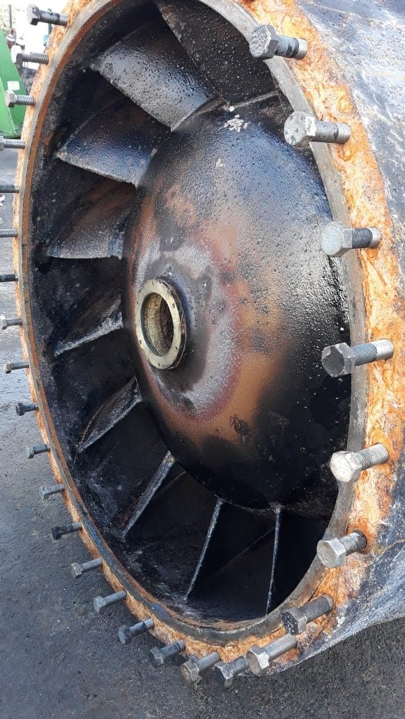 Remise en etat et protection d'un diffuseur de pompe verticale contre la corrosion et l'erosion - avant