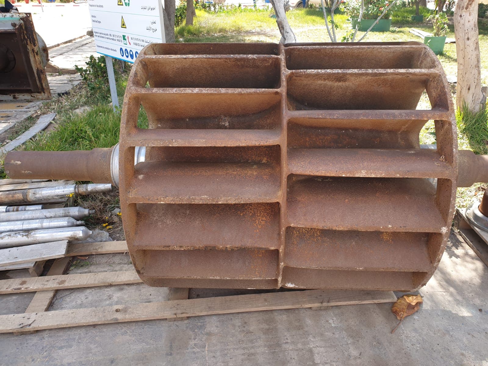 Remise en etat et protection d'un rotor de pompe a vide contre la corrosion - avant